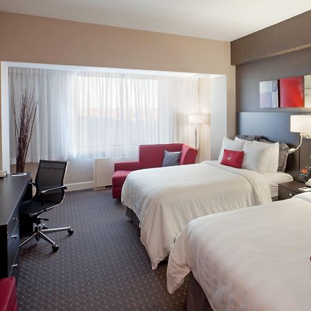 Armon Plaza Montreal Airpt, Trademark Collection By Wyndham Екстериор снимка